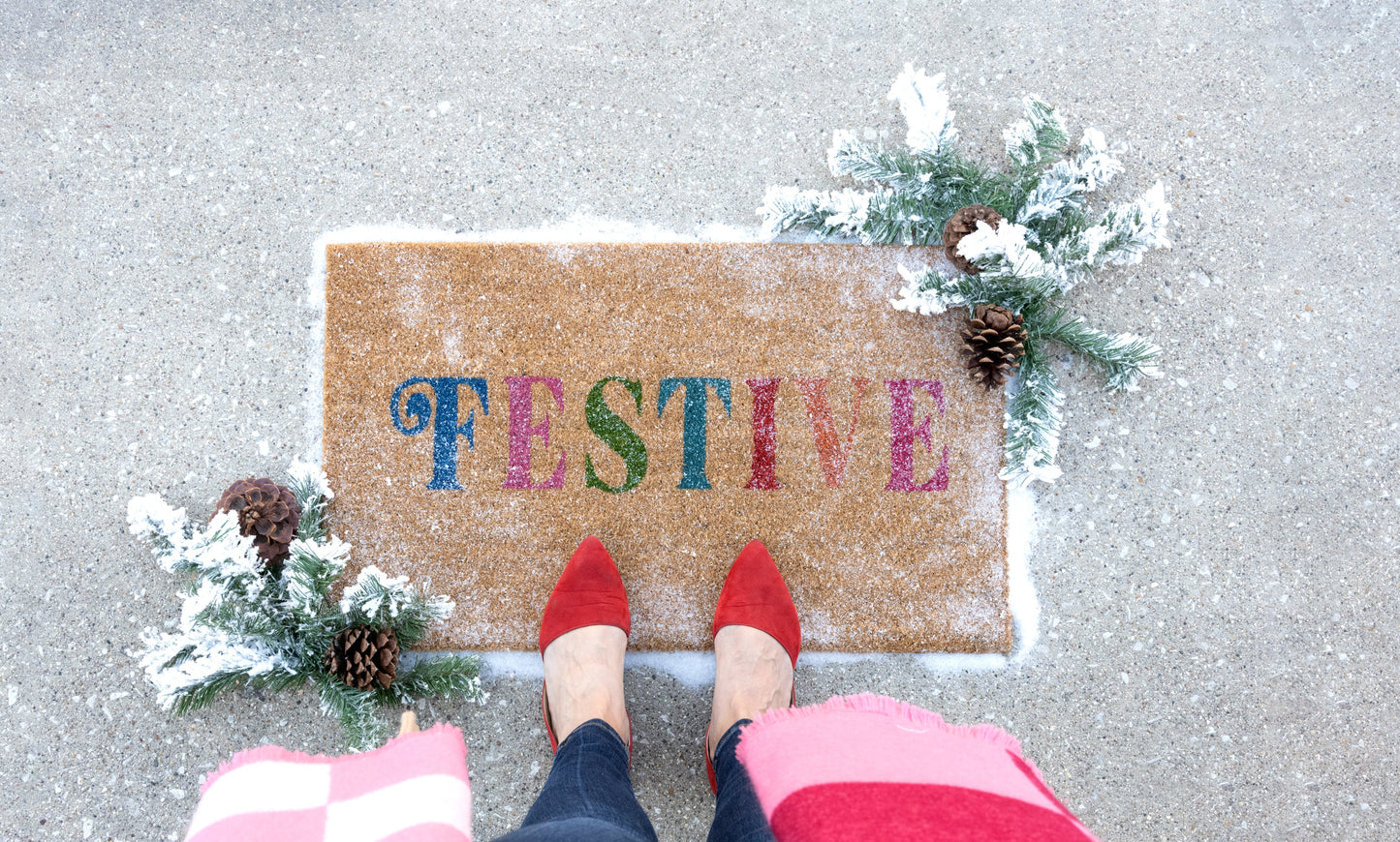 Shiraleah "Festive" Holiday Doormat, Natural by Shiraleah