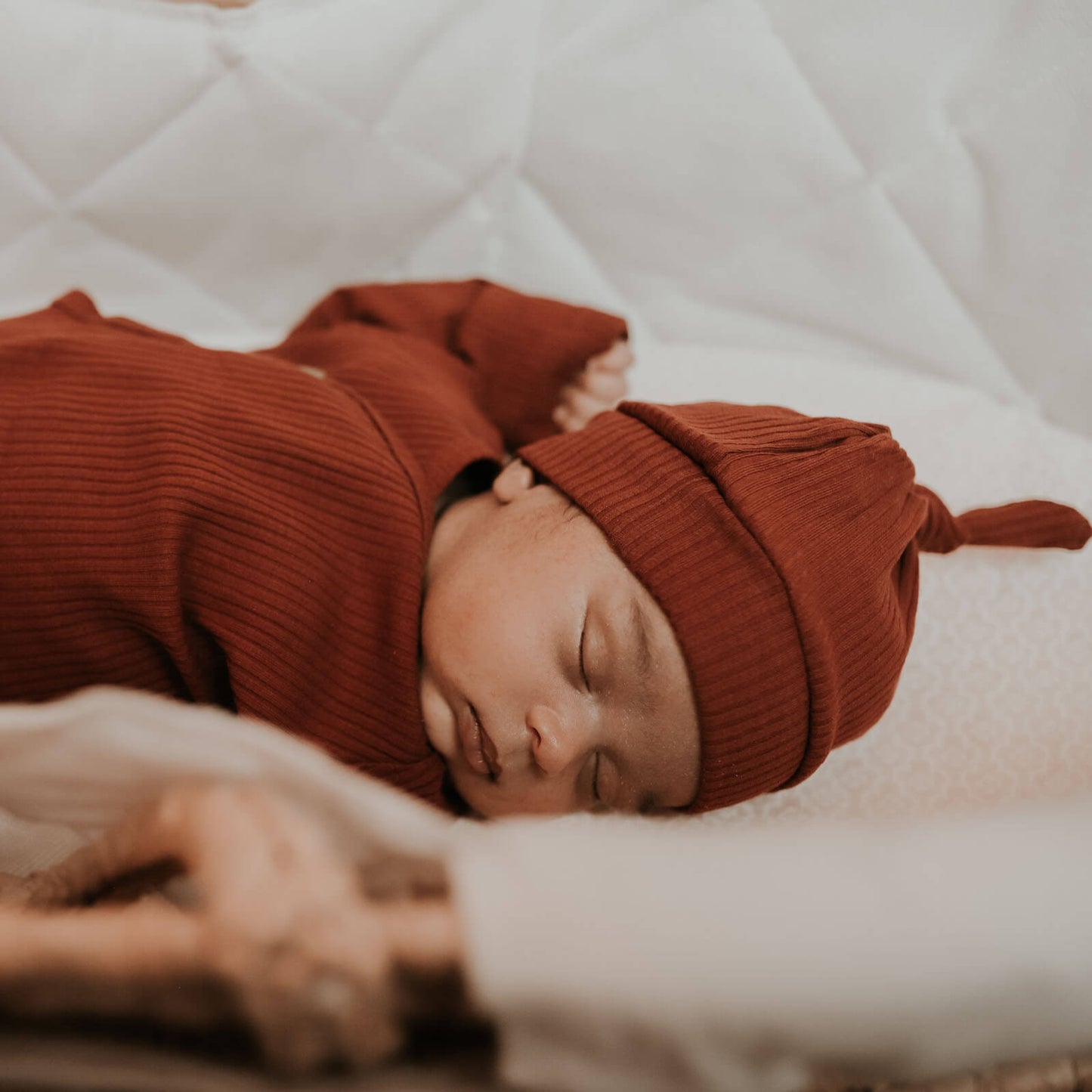 Ribbed Knotted Gown & Hat Set by embé®