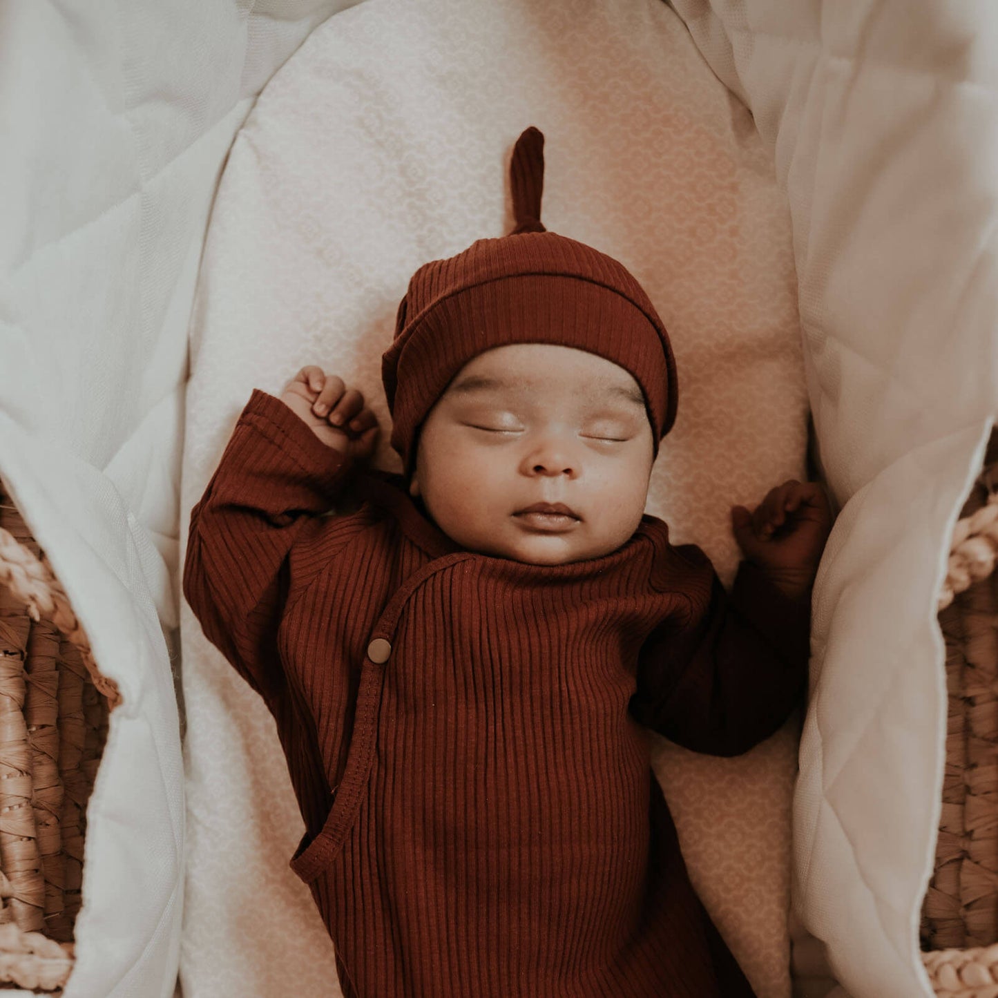 Ribbed Knotted Gown & Hat Set by embé®