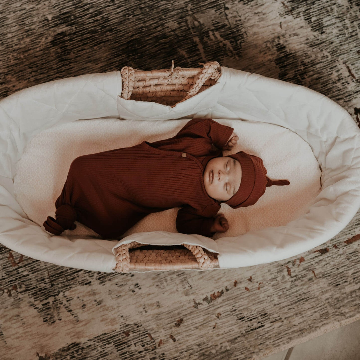 Ribbed Knotted Gown & Hat Set by embé®