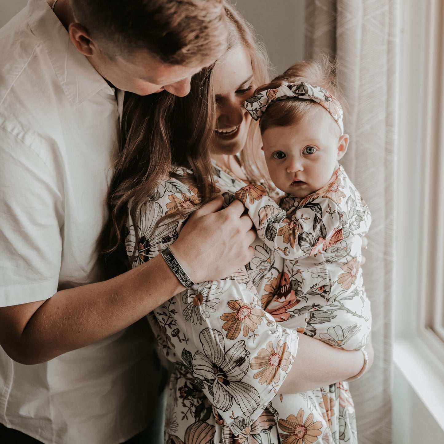 Knotted Gown Gift Bundle w/ Headband & Blanket - (0-3mo) by embé®