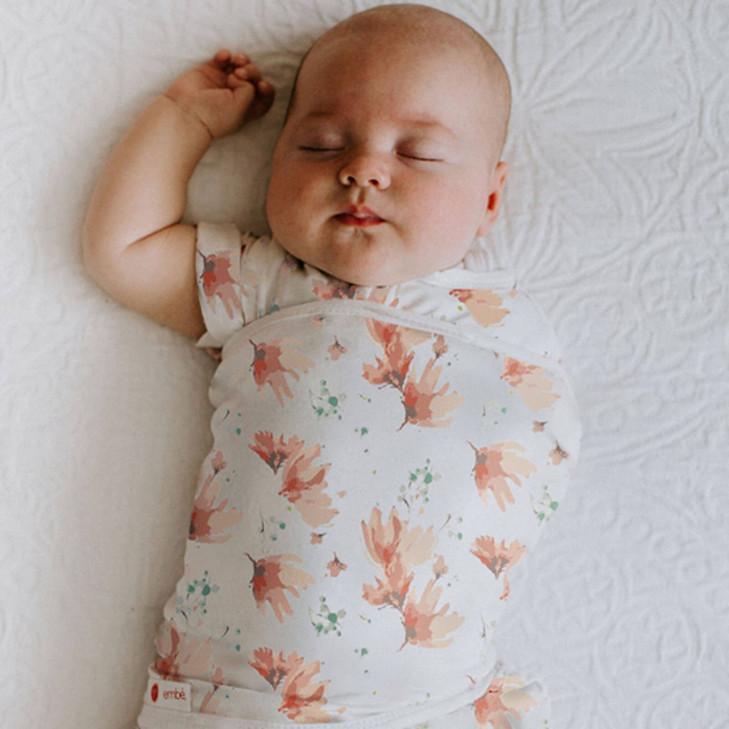 Transitional Swaddle by embé®