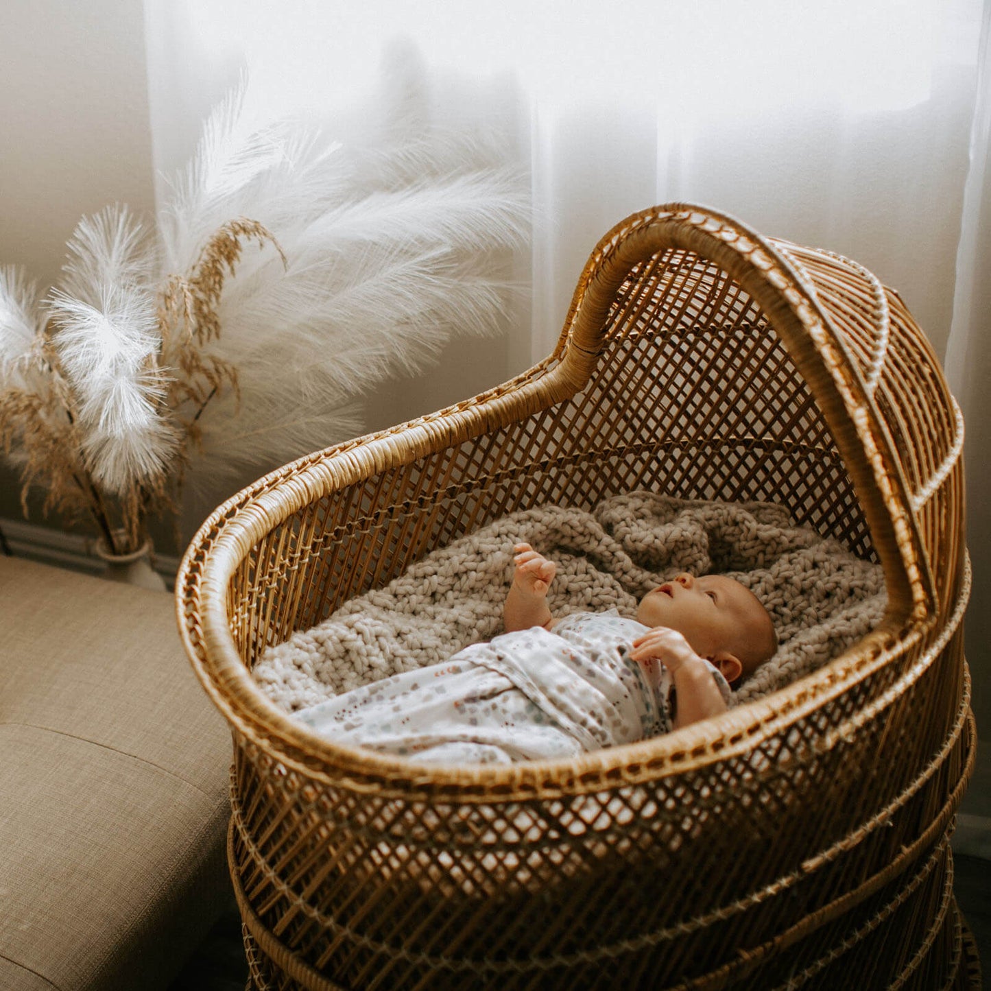 Transitional Swaddle by embé®