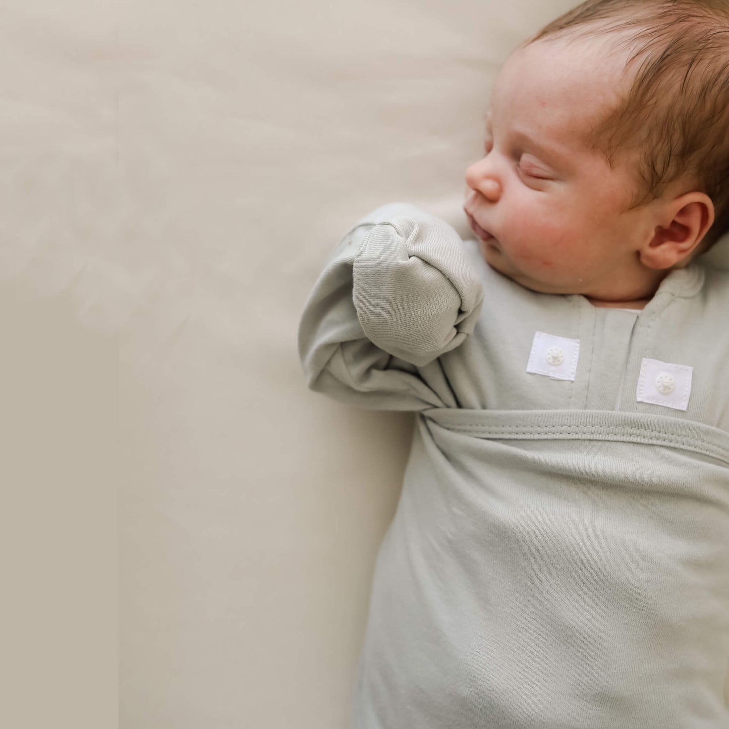 Long Sleeve Starter Swaddle by embé®